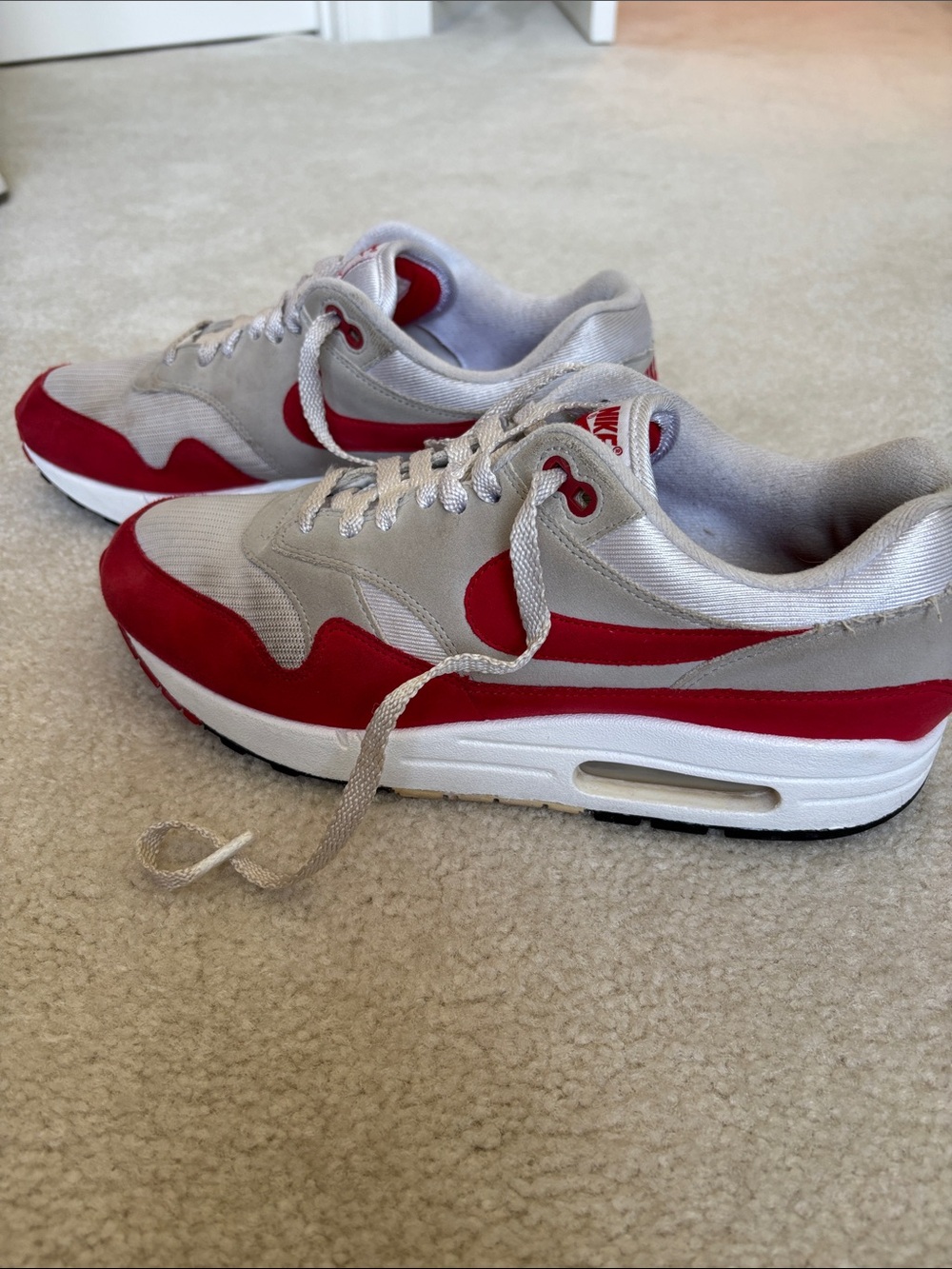 Nike Air Max 1 Red and White - size 10